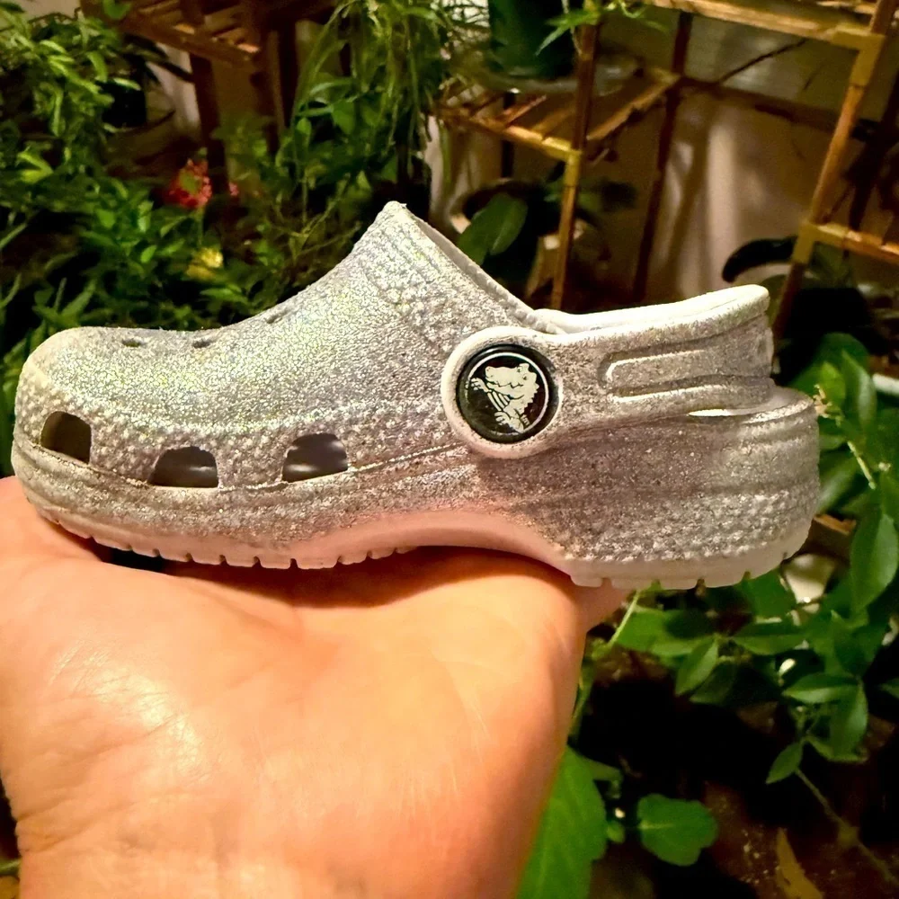 Crocs Lavender Purple Glitter Classic Clog Slip On Waterproof Childs Size 6